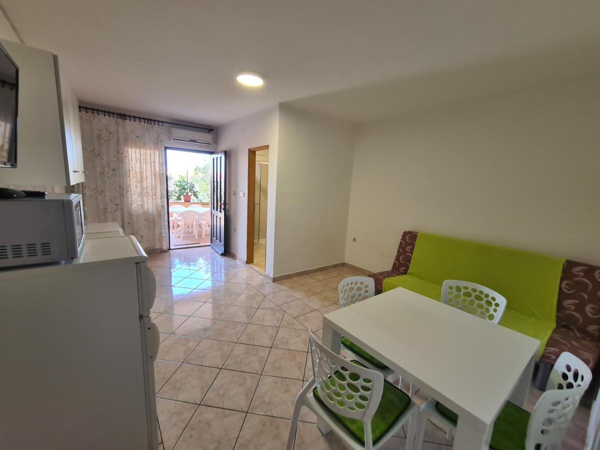 Apartments Barbati Kustici Ngoại thất bức ảnh
