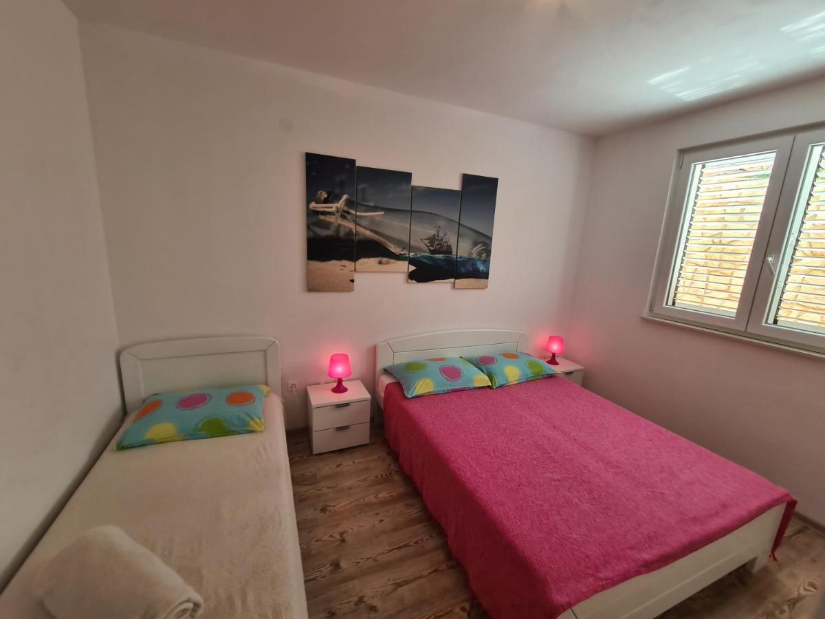 Apartments Barbati Kustici Ngoại thất bức ảnh