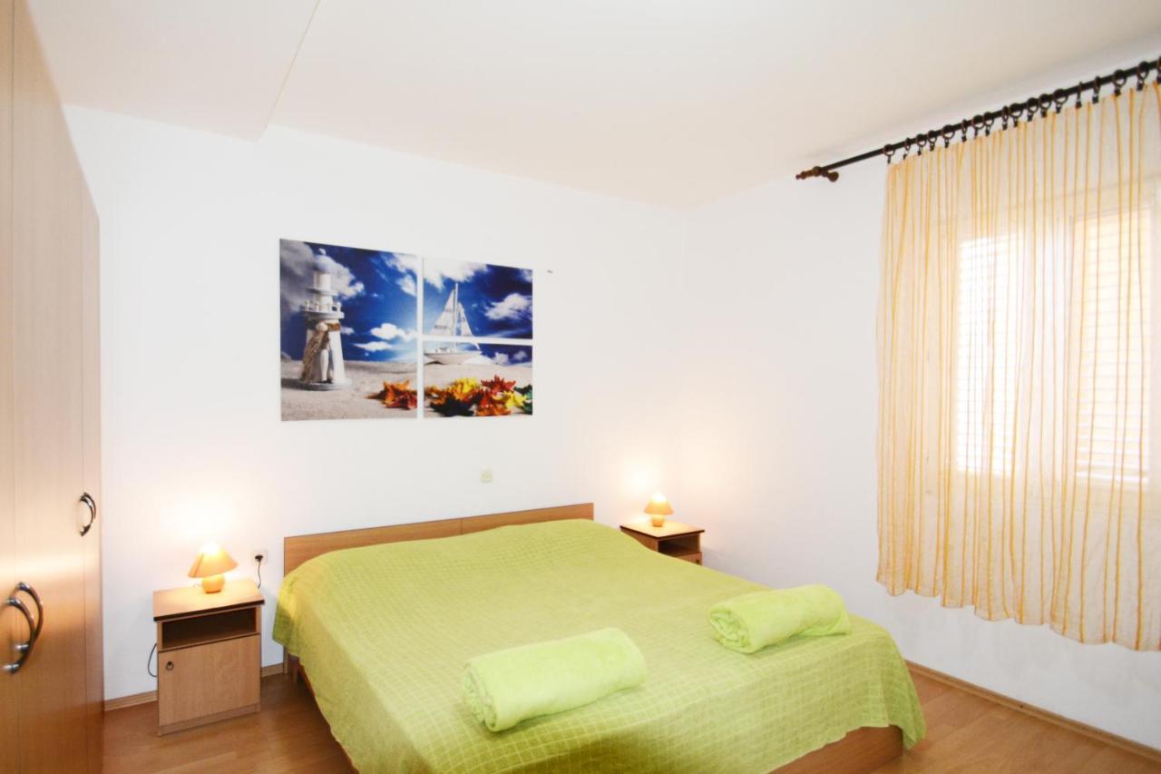 Apartments Barbati Kustici Ngoại thất bức ảnh
